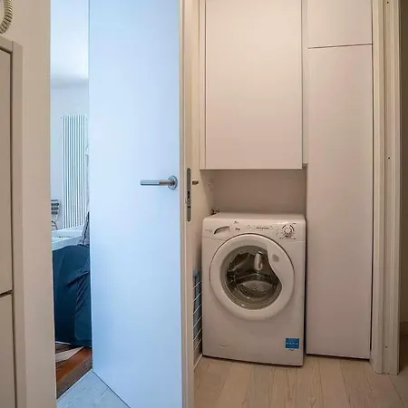 Vescovo Con Accesso Al *