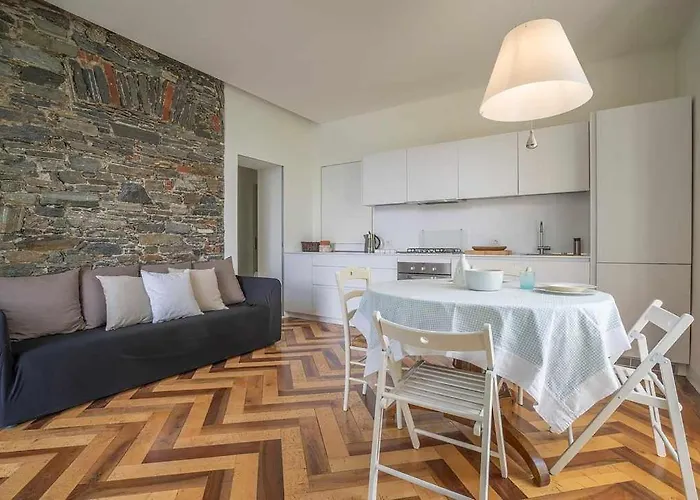 Vescovo Con Accesso Al Διαμέρισμα
